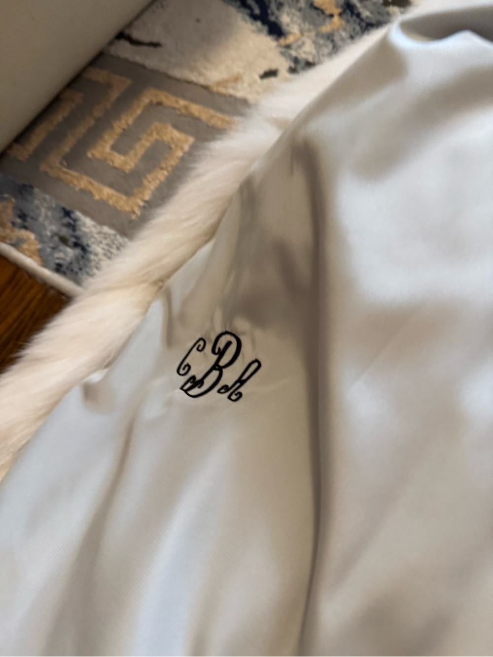 Luxurious Light Gray and White fox Saga Furs fox Coat - Picture 16 of 16